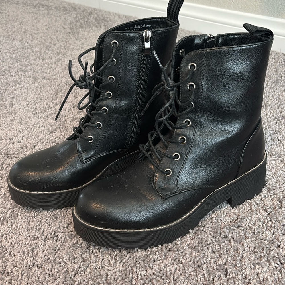 Women’s Combat Boots